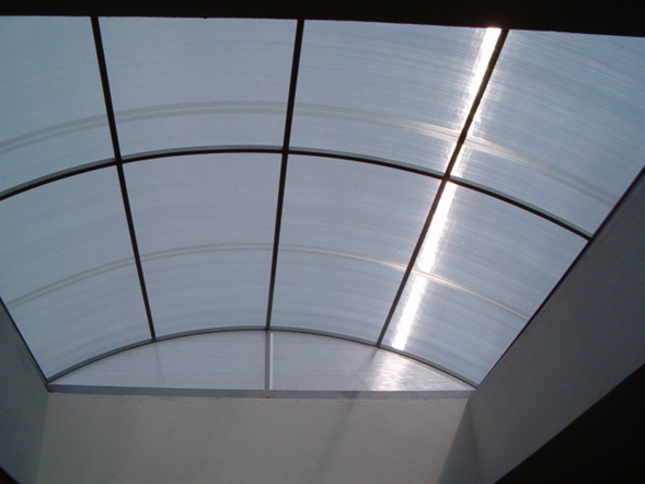 Qué son las láminas de policarbonato para techos? - Acero Torices MXN